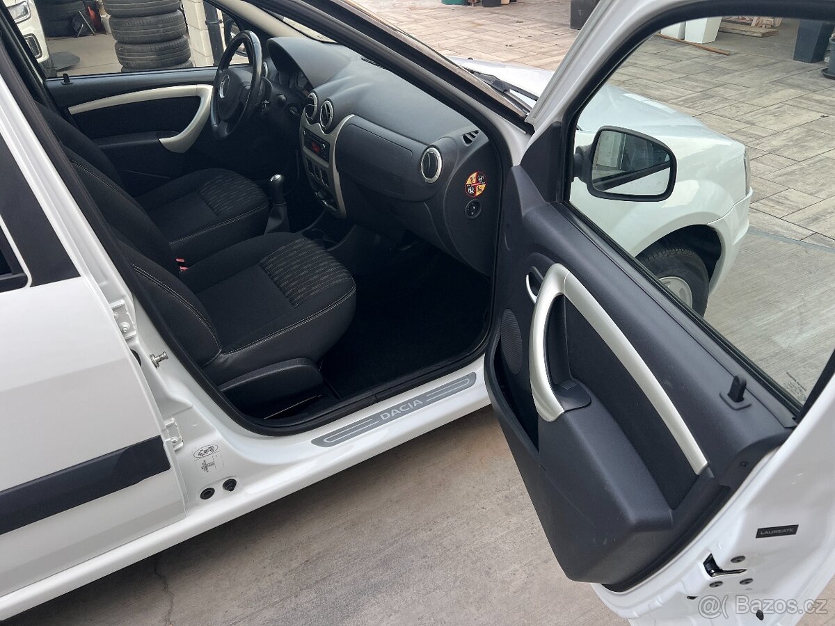 DACIA LOGAN MCV 1,6i 16V 77KW KLIMA 1.MAJ.TAŽNÉ,10/2012 - 14