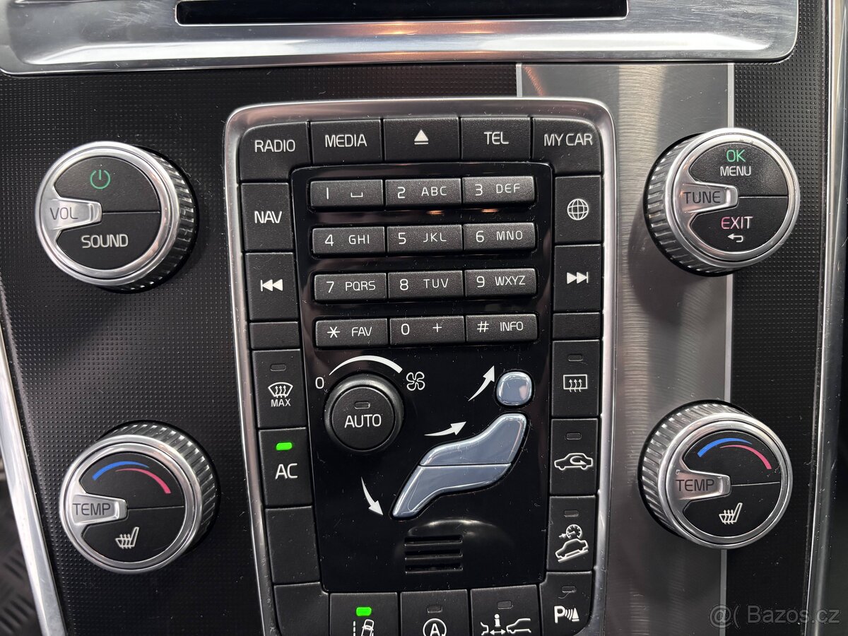 Volvo XC60 2,4 D4 R-Desing - 14