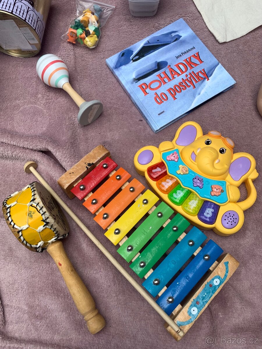 Vytříděné hračky - 14