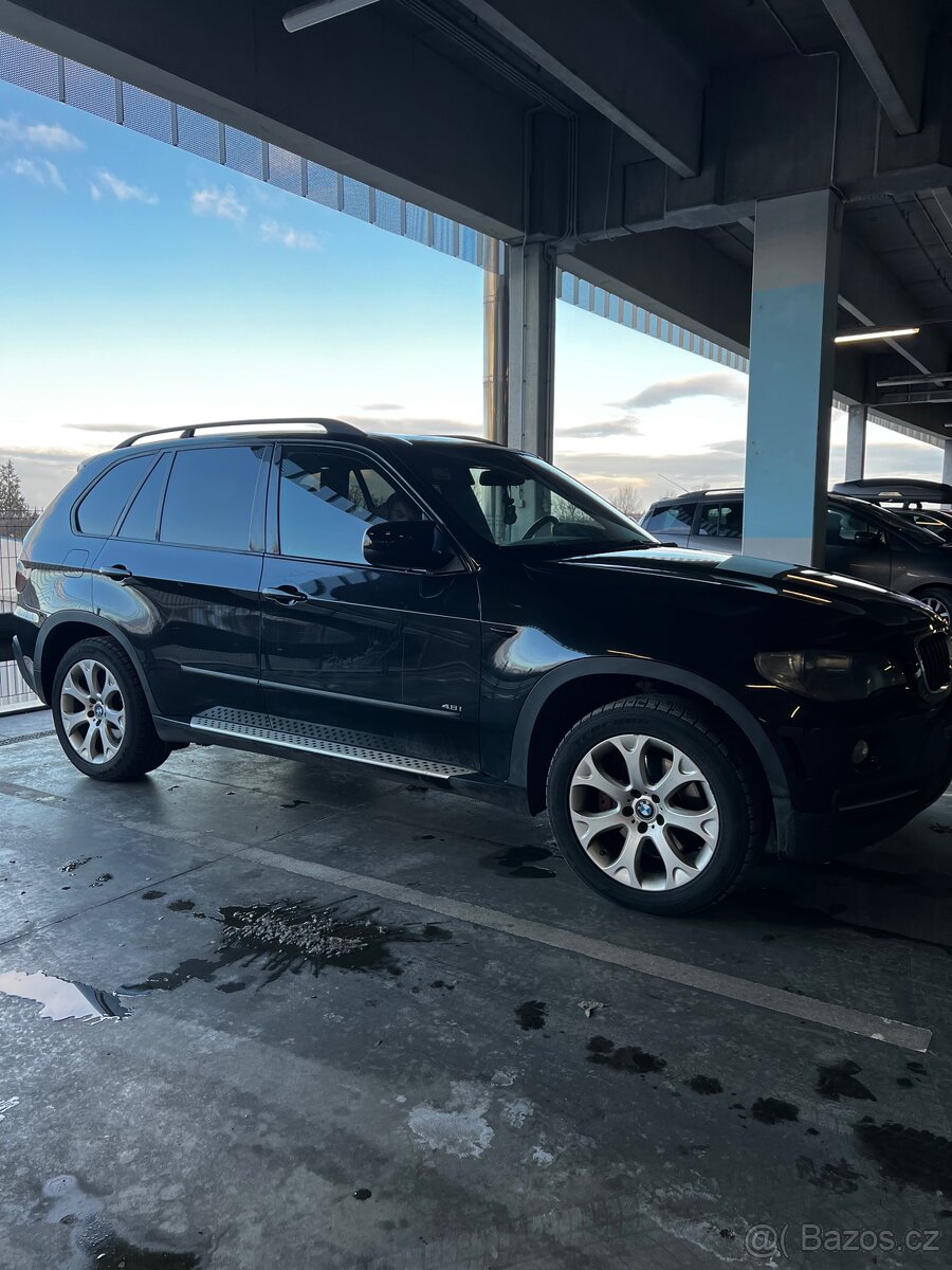 BMW E70 4.8i. 7 míst Top🚀 - 14