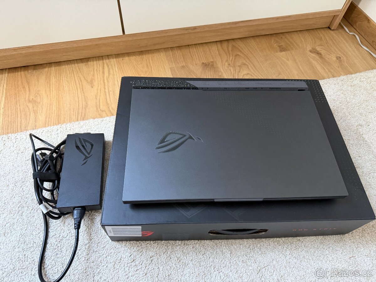 Herní notebook ASUS ROG Strix G17 Eclipse Gray + záruka - 14