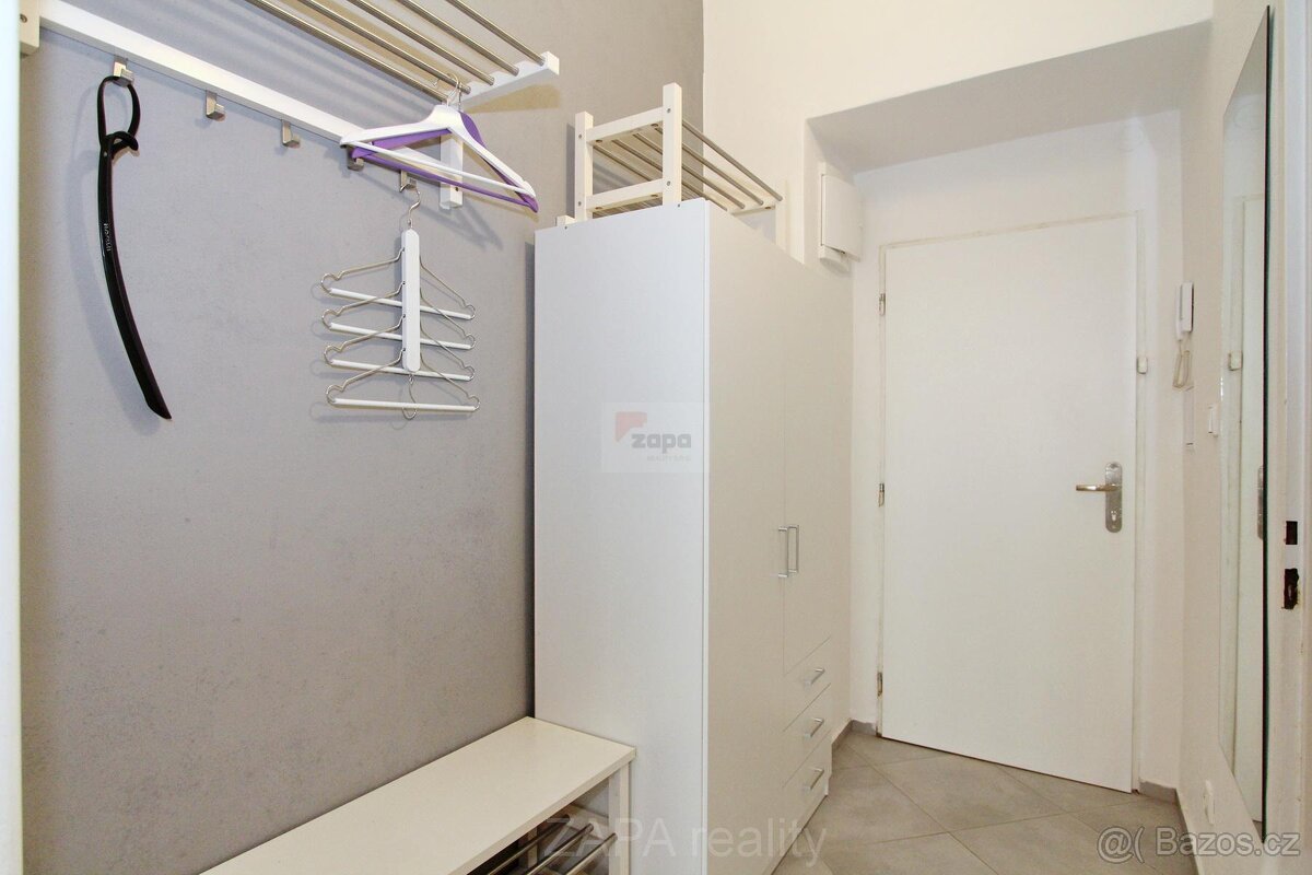 Pronájem bytu 2+kk 42 m2 s patrem na spaní, Praha 5 Smíchov, - 14