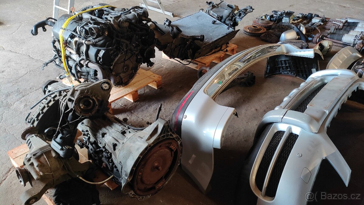 VW Touareg V10 TDI díly, barva LA7W - 14