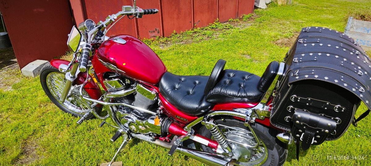 Suzuki intruder VS 1400 S83 - 14