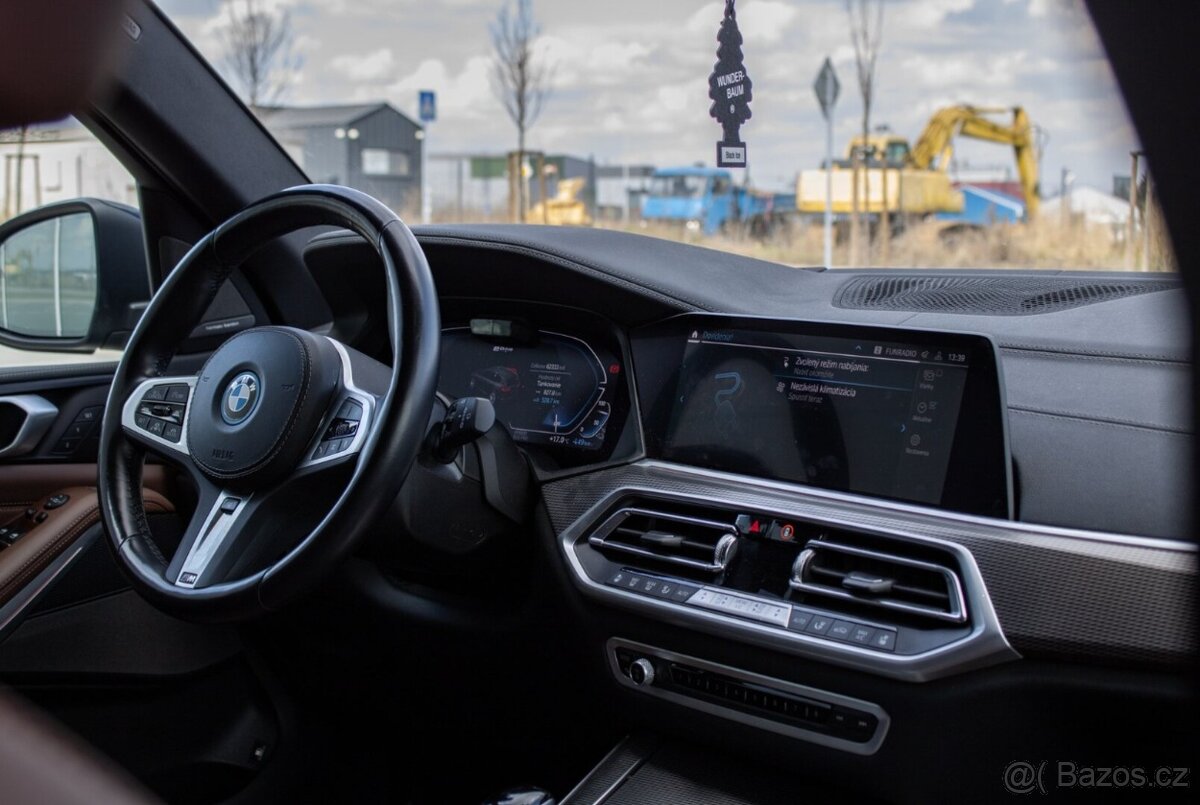 BMW X5 xDrive45e - 14