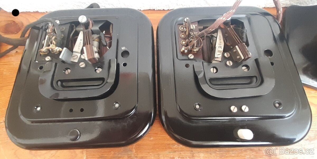 Starý telefon Tesla - 14