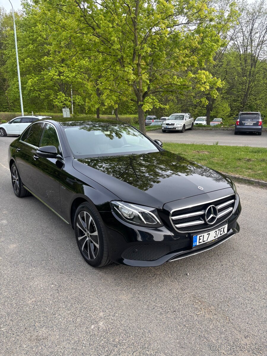 Mercedes-Benz E300e - 14