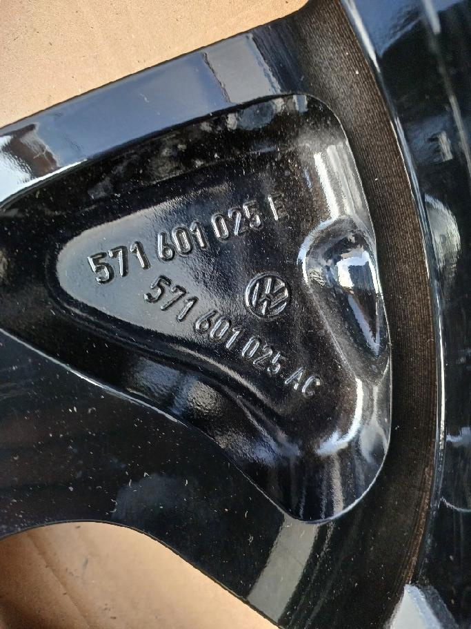 Prodám orig. alu kola 19 VW Tiguan / Tayron 571601025E - 14
