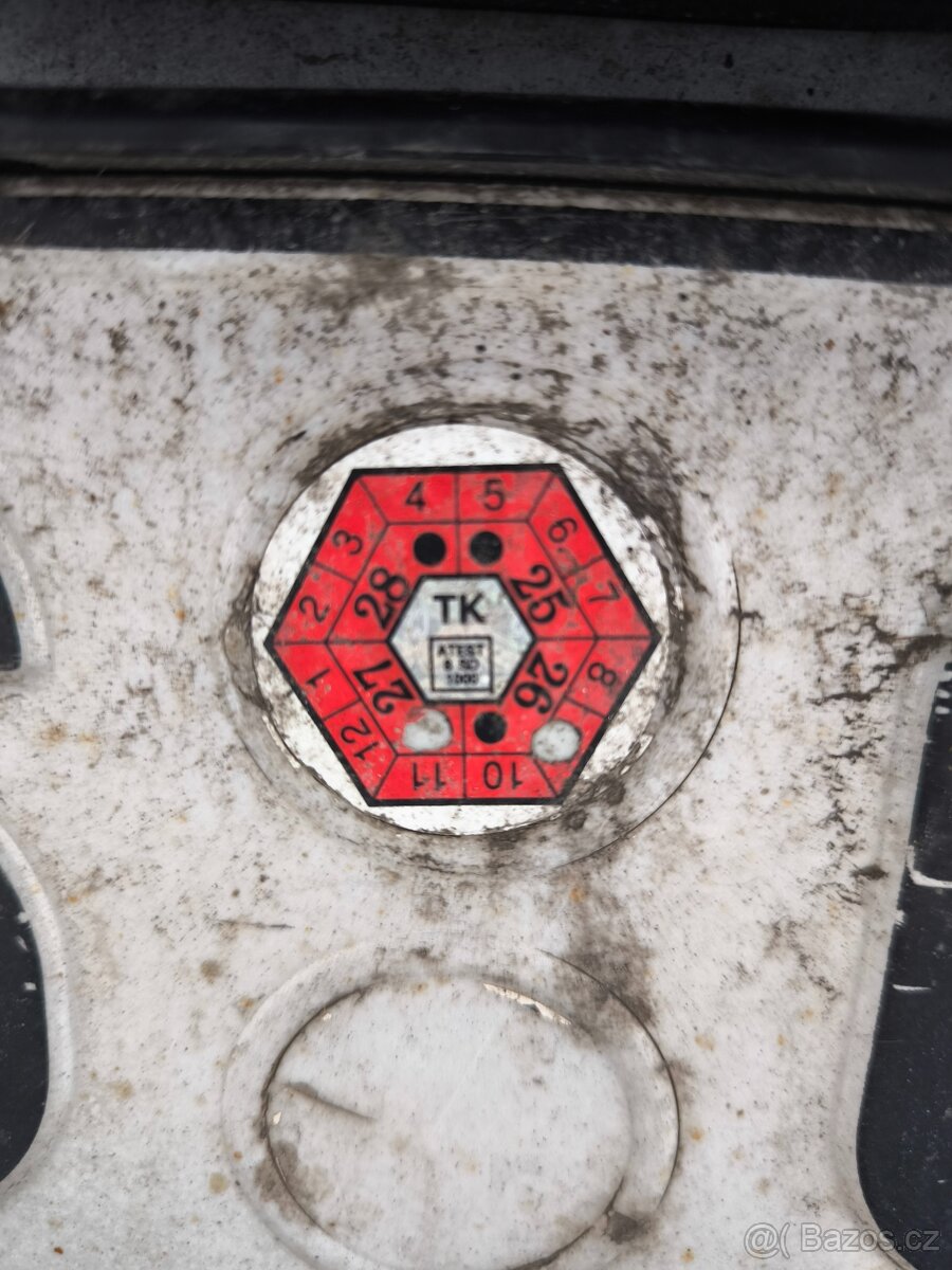 Ford Focus C-MAX ( Na náhradní díly nebo opravu ) - 14