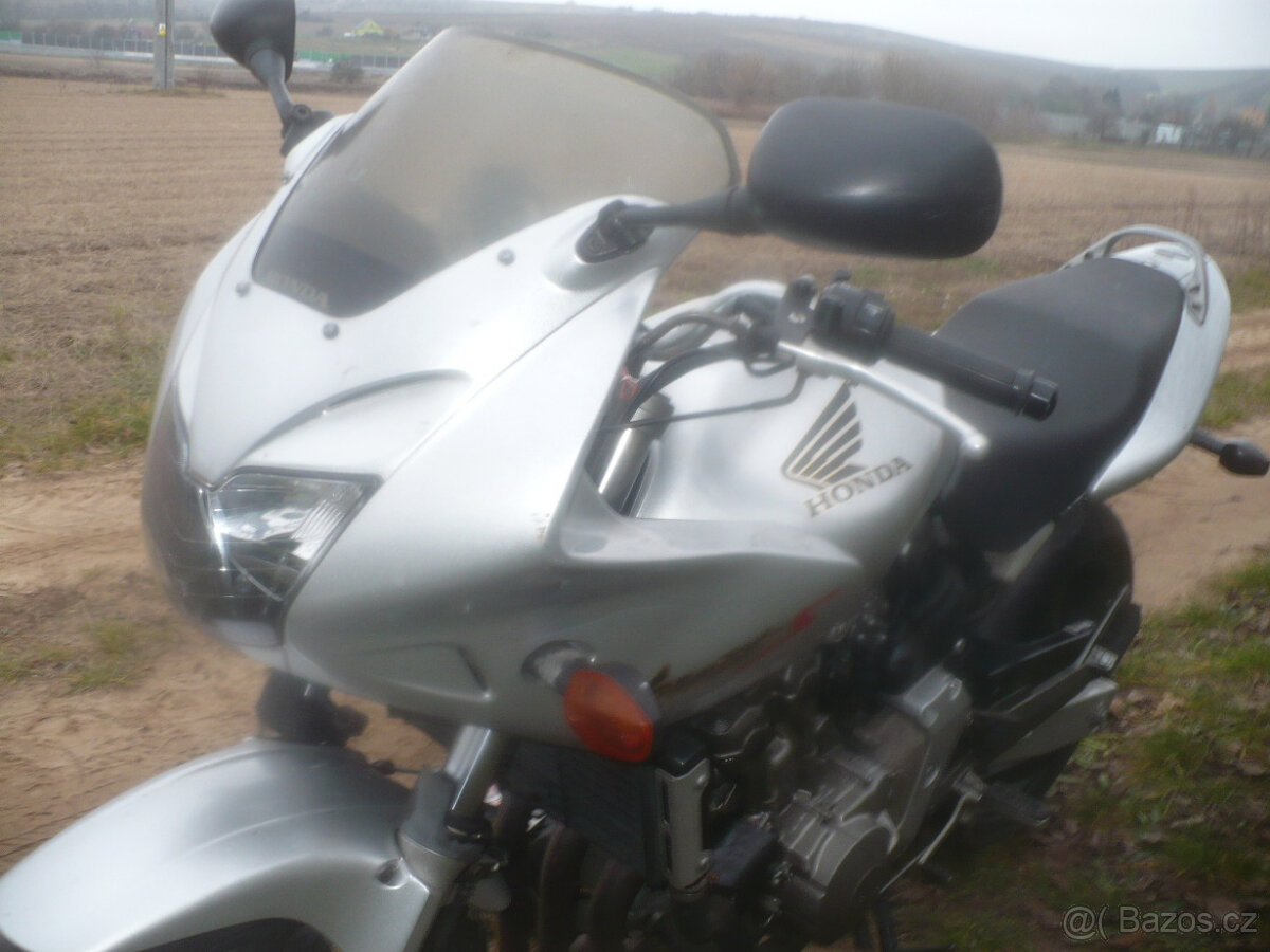 Honda CB 600 f HORNET R. 00-03 díly - 14