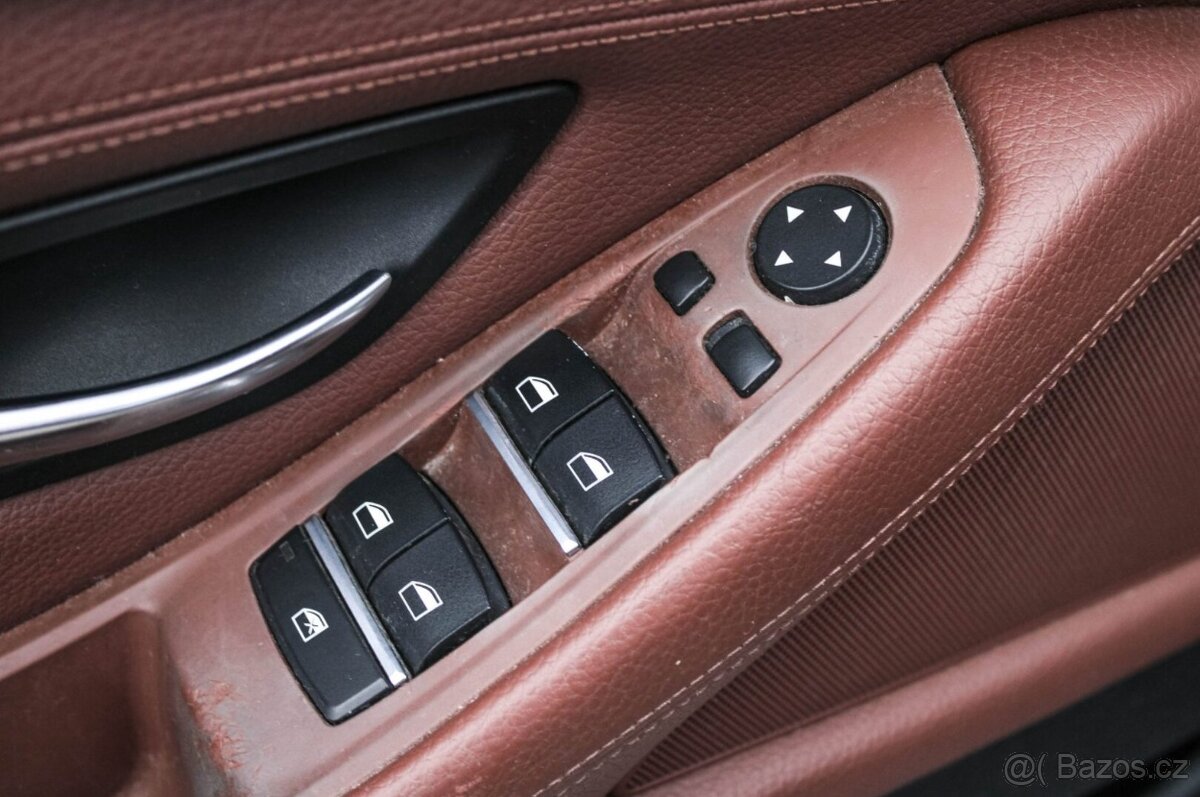 BMW Rad 5 Touring 520d xDrive - 14