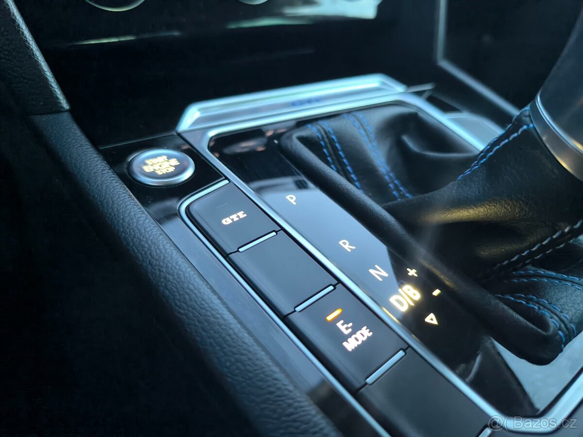 Volkswagen Passat 1.4 GTE Hybrid - 14