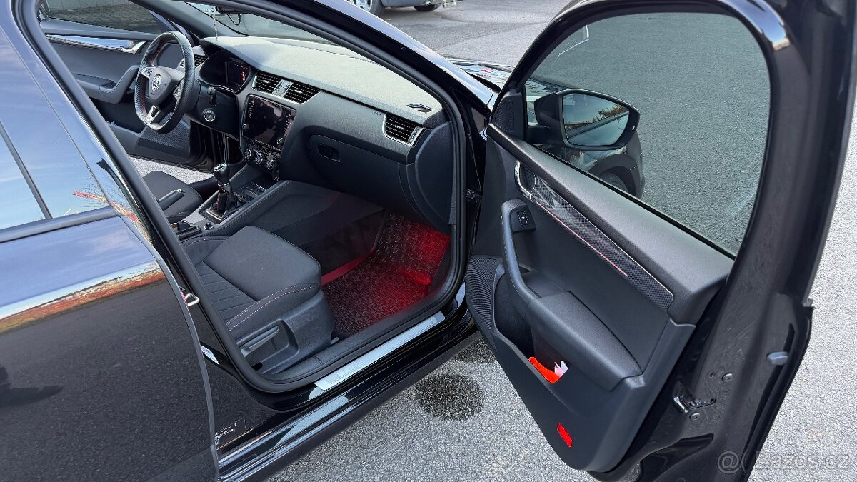 Octavia III rs 400hp nová STK - 14