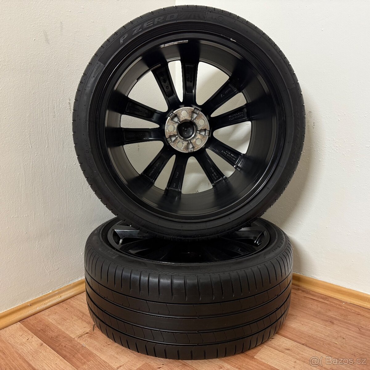 DVOUROZMĚRNÁ JAGUAR XE 5x108 R19+LETNÍ PNEU 6mm - 14