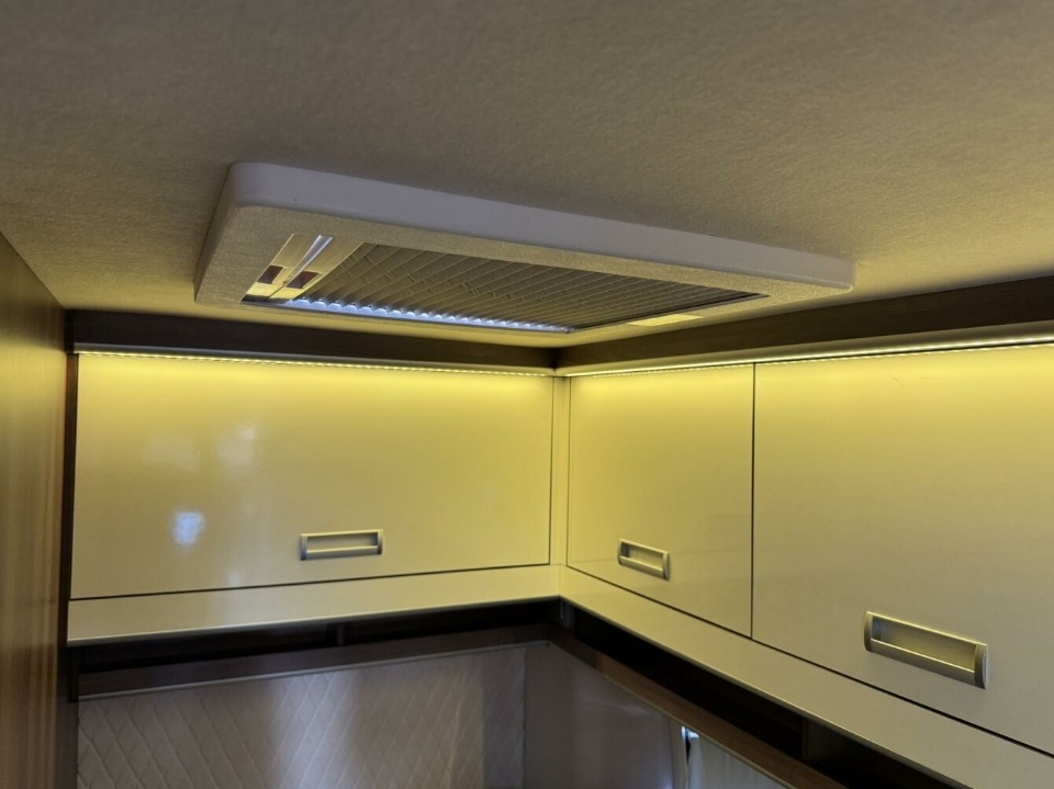 Peugeot 3.0 Globe-Traveller Voyager X - 14