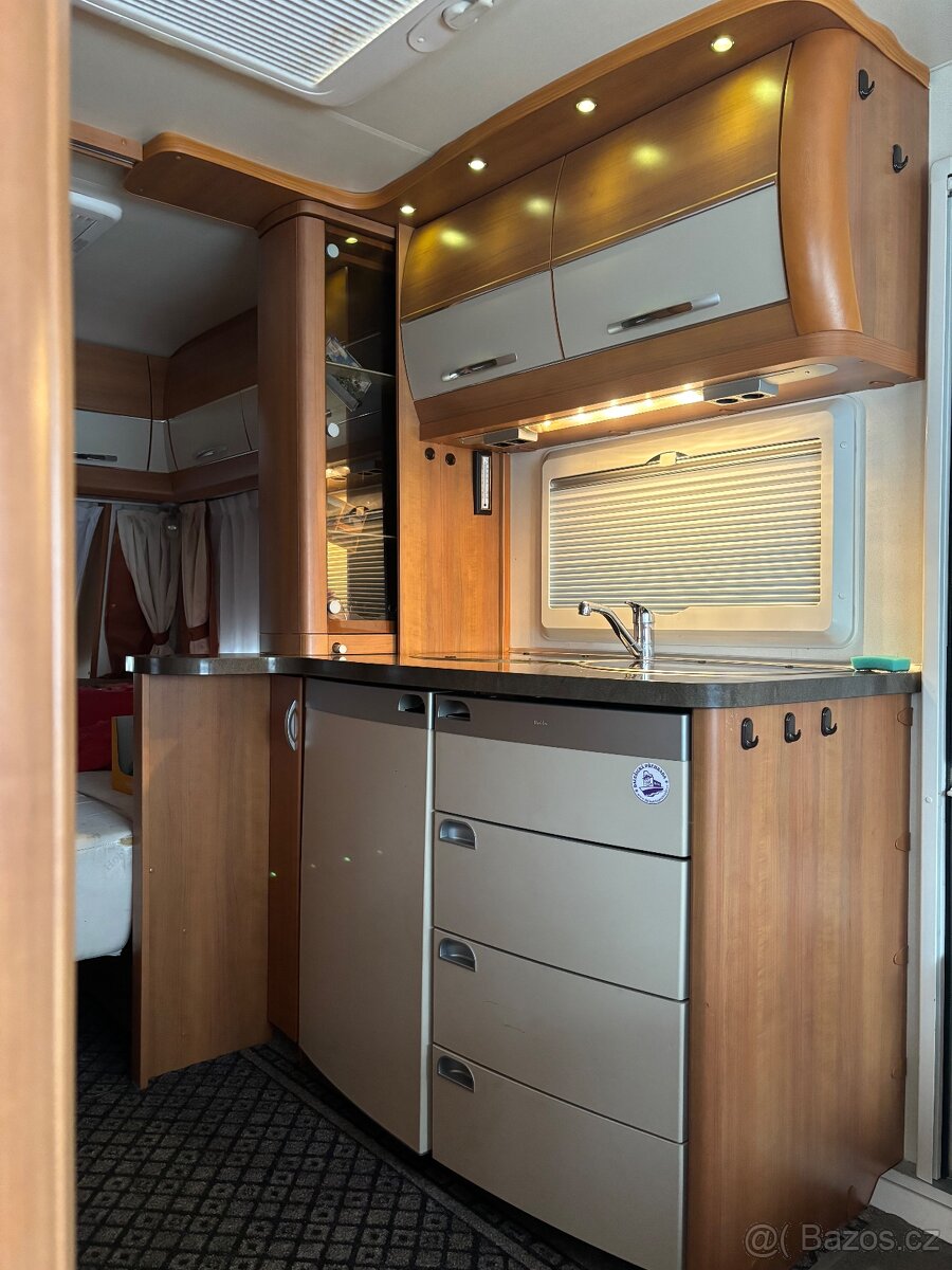 Karavan Hobby La Vita 495 max.1400 KG - 14