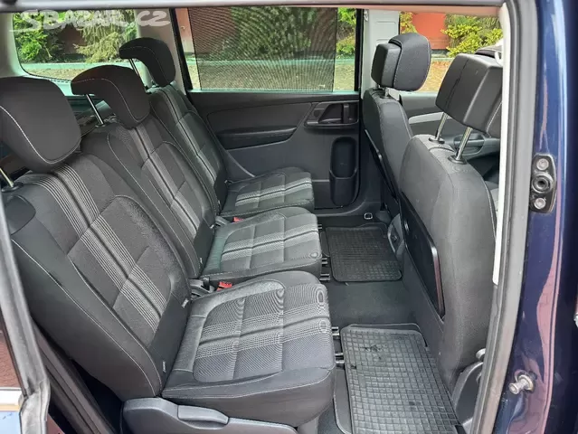 VW Sharan 2.0 TDI 103kW Match,DSG,7.míst,Tažné,Xenon,Webasto - 14