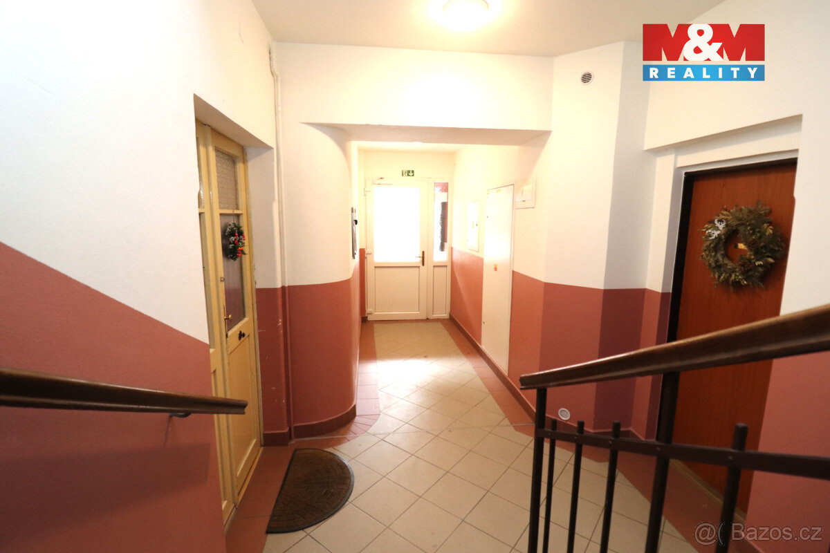 Prodej bytu 2+1, 45 m², Loket, ul. Nádražní - 14