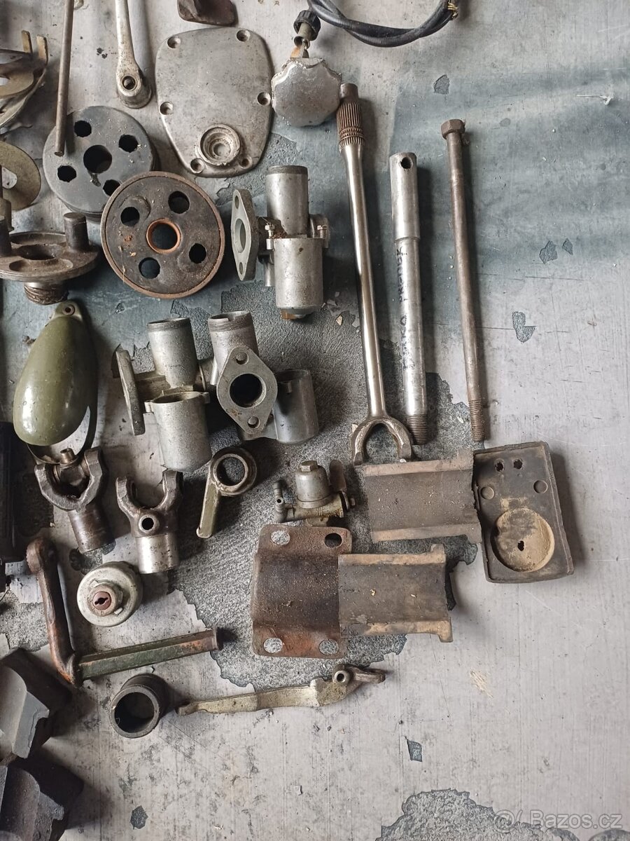 Prodám na motocykl M 72 různé náhradní d - 14