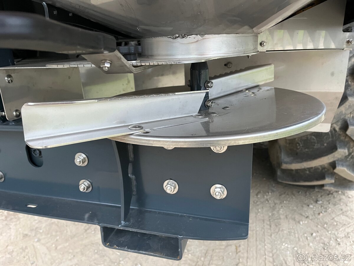 Rozmetadlo hnojiv WOPROL Junior II Plus - 14