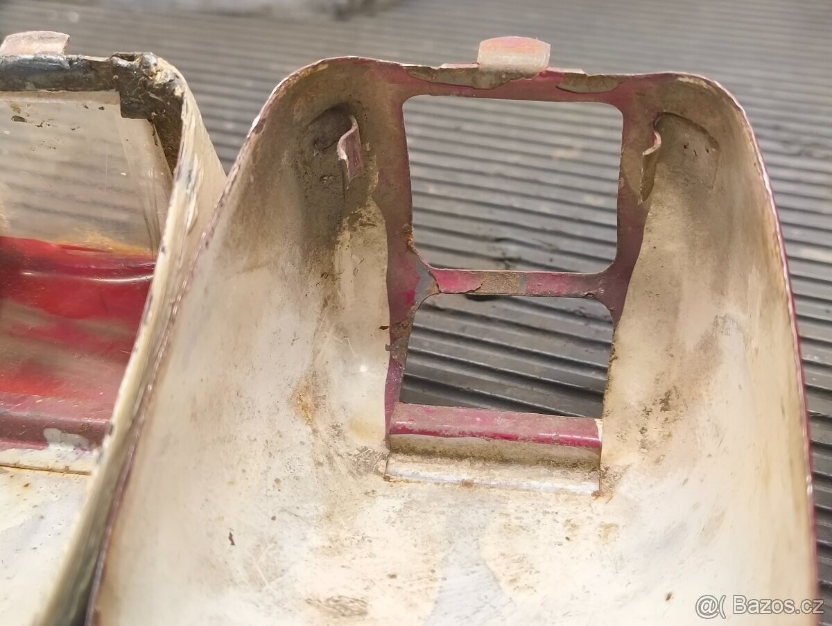 Zadní světlo Jawa Půlbuben 250 350 150 125 354 353 351 352 - 14