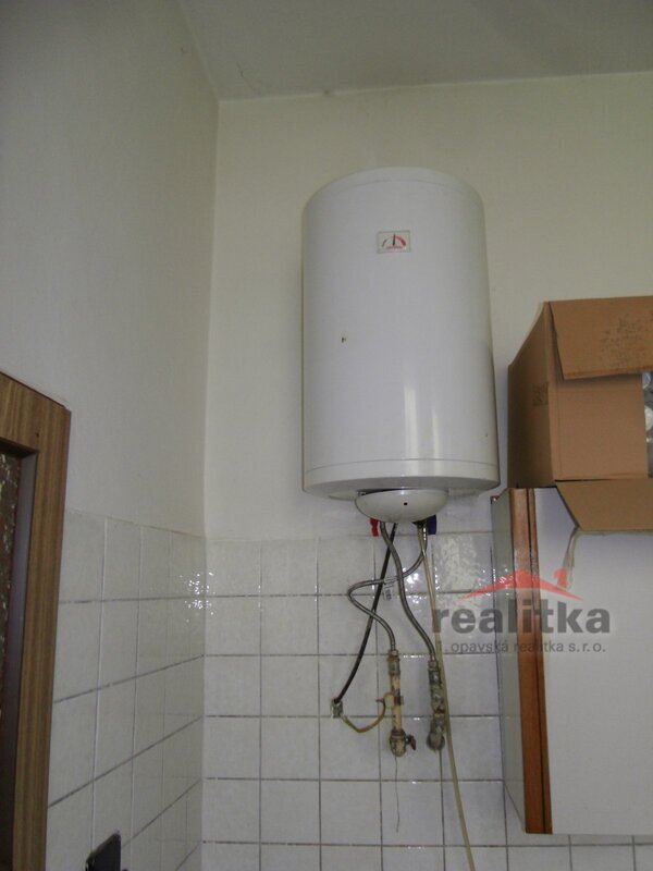 Prodej budovy 4+1 s velkým pozemkem, Křišťanovice - 14