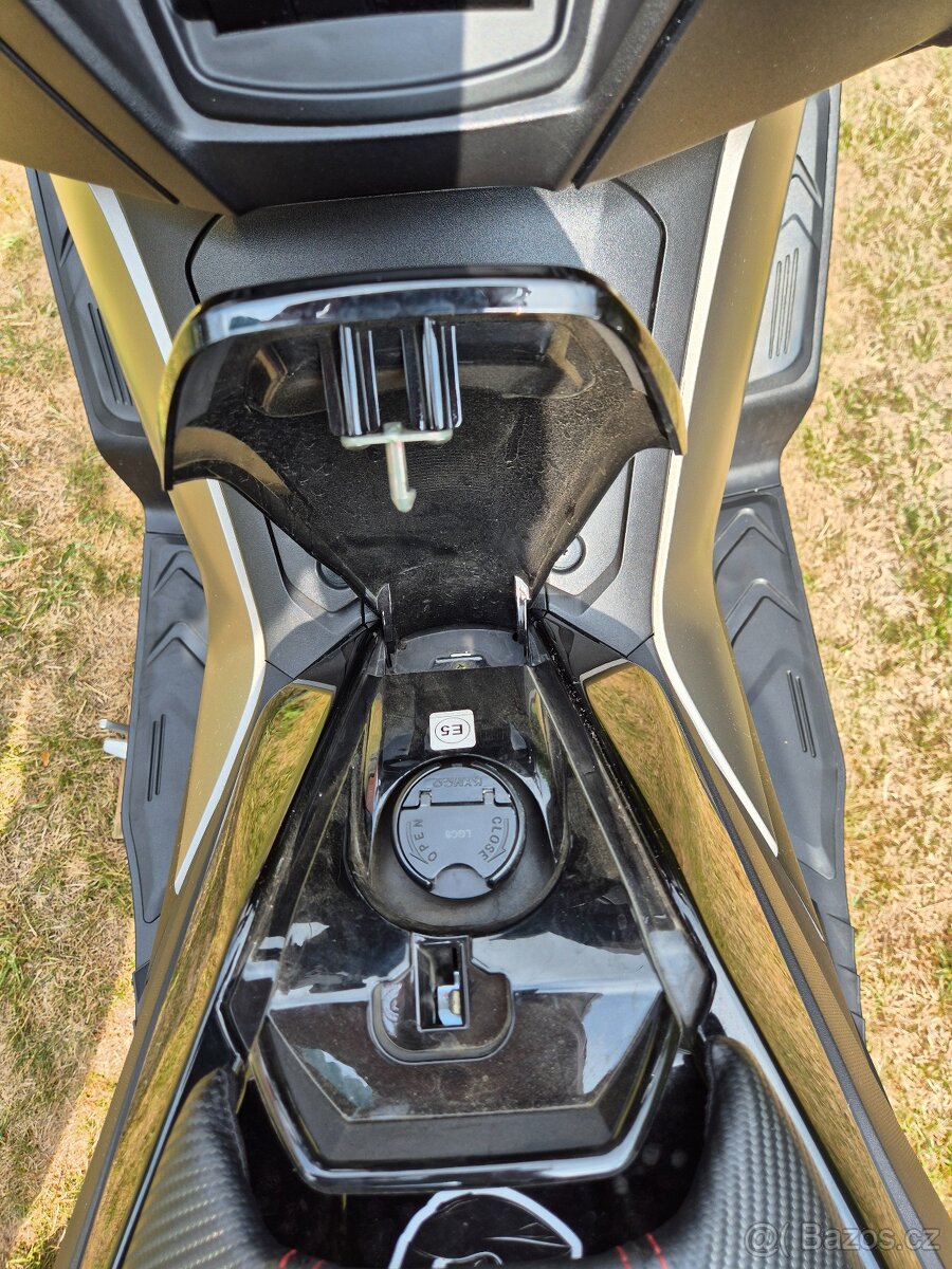 Kymco AK 550i Premium 2023 - 14