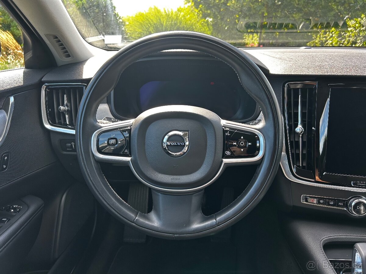 Volvo V90 B4 145kW odp. DPH - 14