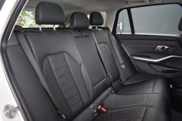 BMW 320d xDrive Touring M-paket - 14