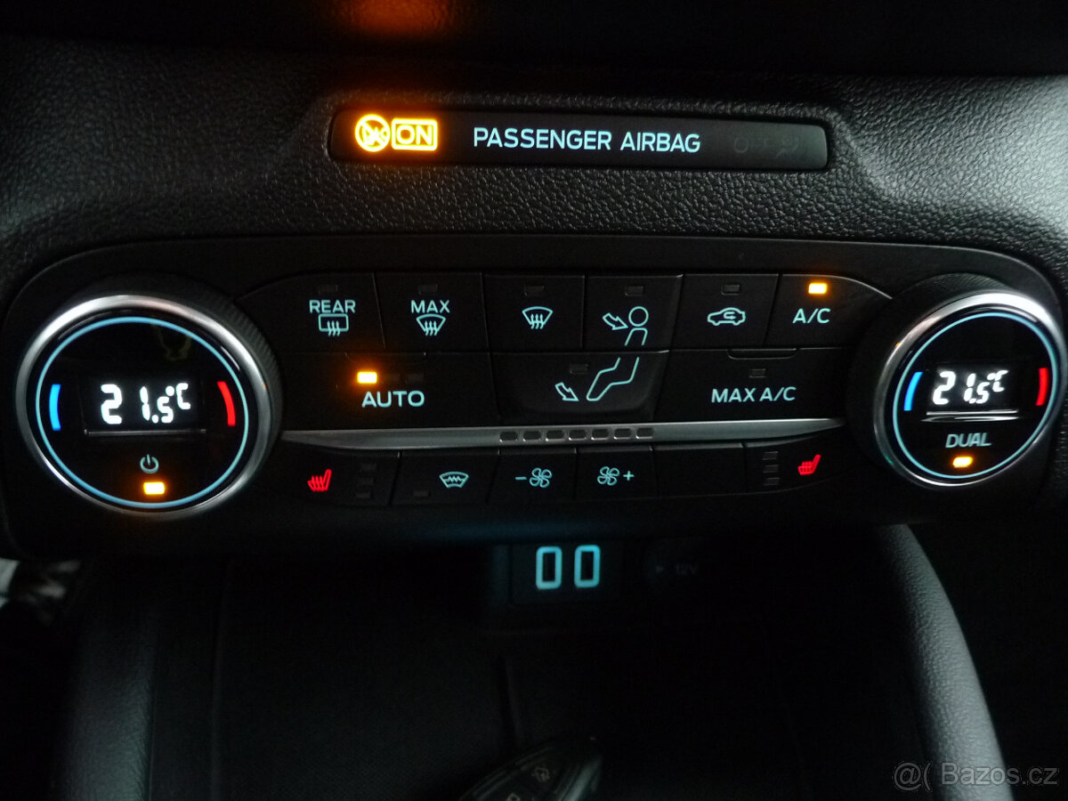 Ford Focus 1.5 TDCi 88 kw Titanium X Plus DSG po 1.majitel - 14