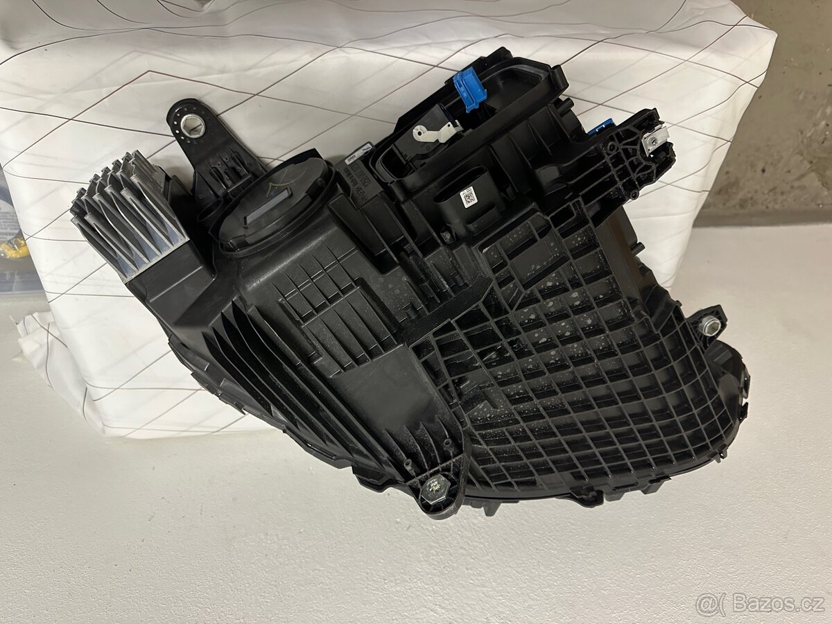 MERCEDES EQE / EQS SUV X294 Digital light - 14