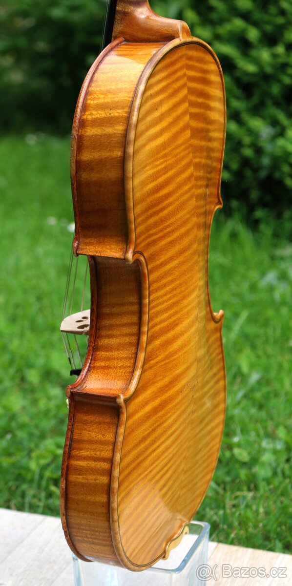 Staré mistrovské housle dle Guarneriho „del Gesù“ z r.1742 - 14