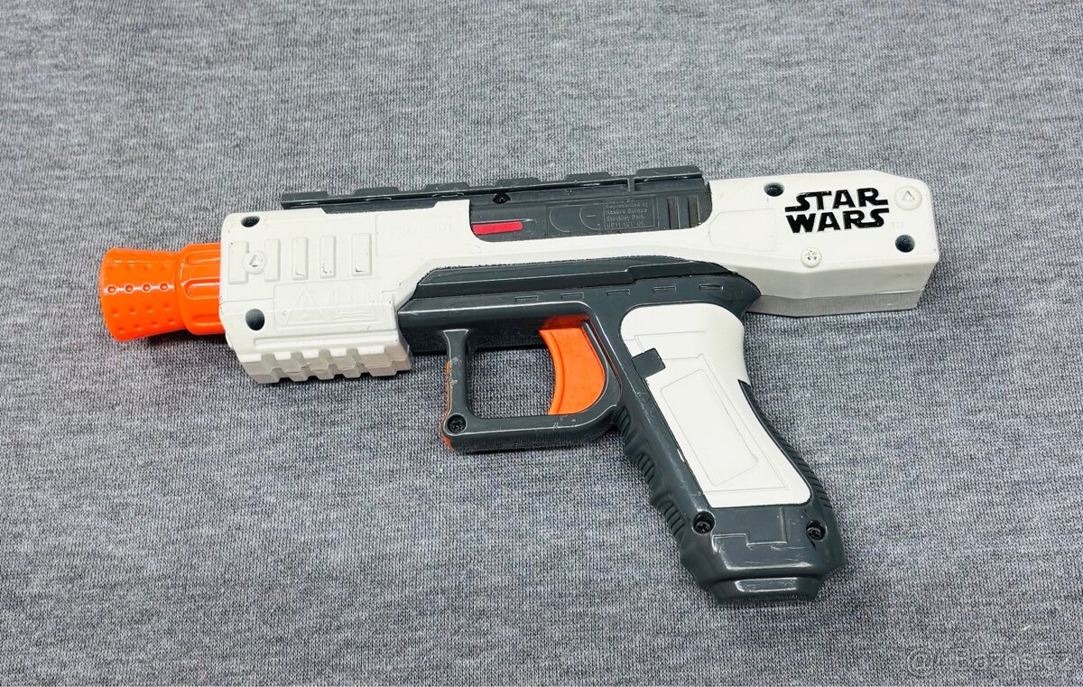 Rozprodej sbírky - plastové pistole - kuš - Hasbro Nerf - 14