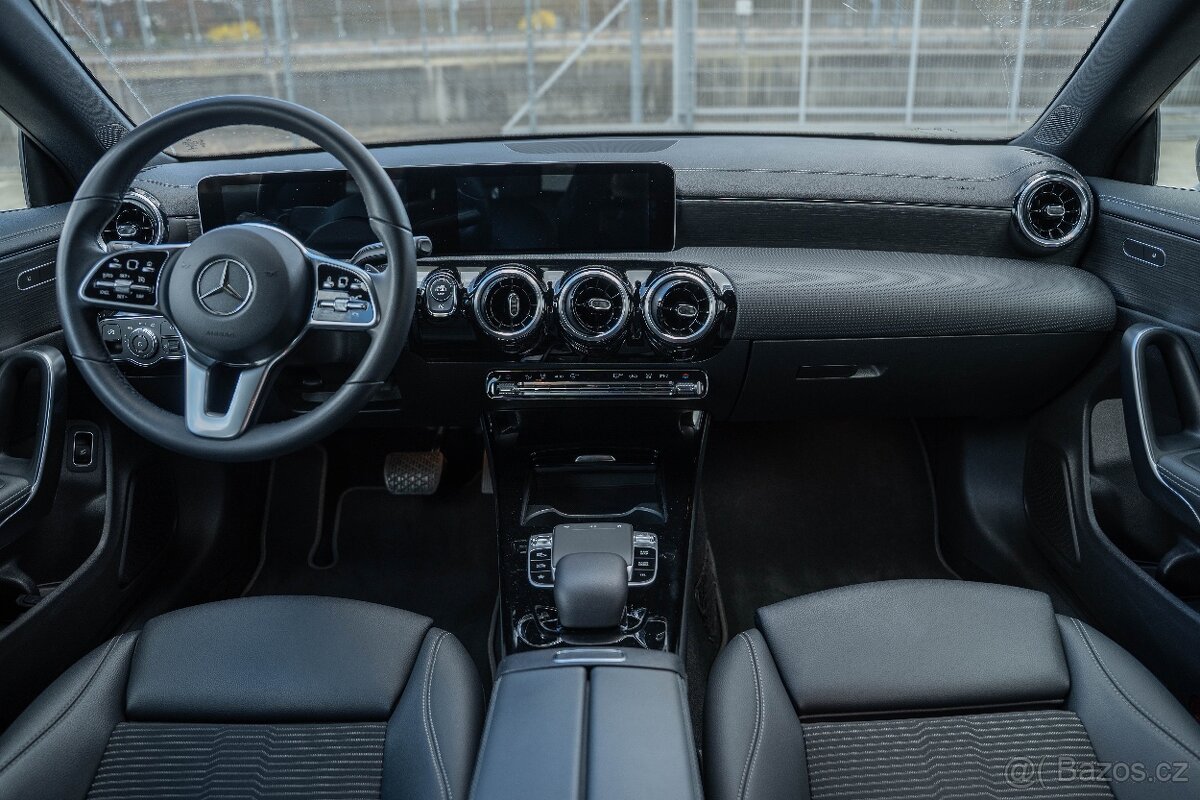 Mercedes-Benz CLA 180 SB Progressive, AT, LED, NAVI - 14