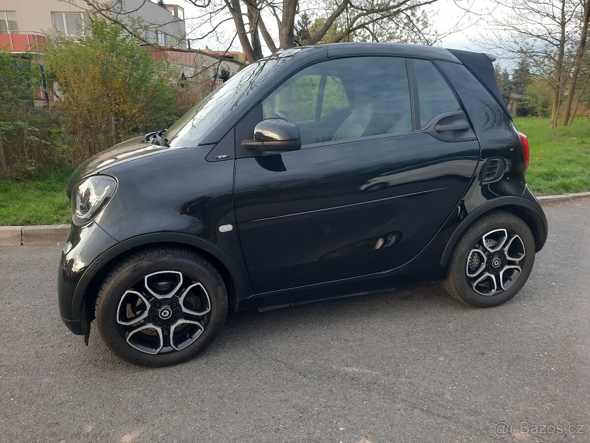 SMART FORTWO 453 CABRIO 900TURBO,ČERNÝ,90PS,TIPTRO,2016,FULL - 14
