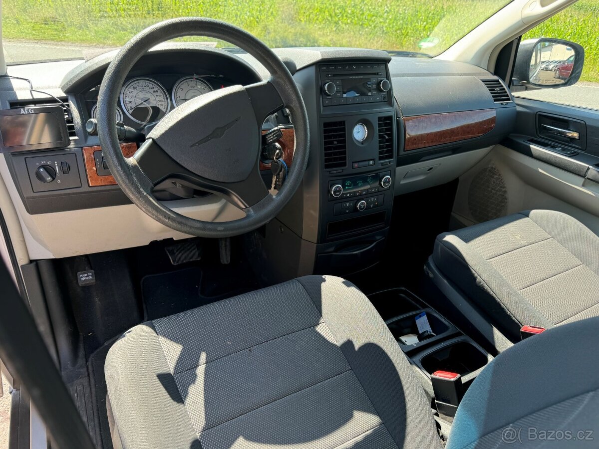 Chrysler Grand Voyager RT 3.8 V6 EU 2009 - 14