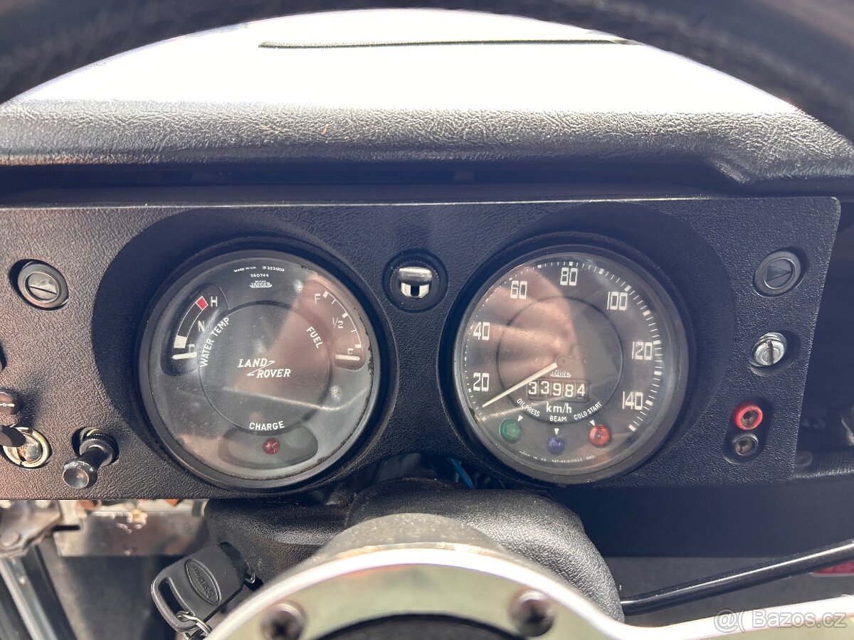 Prodám Land Rover 109 Series III - 14