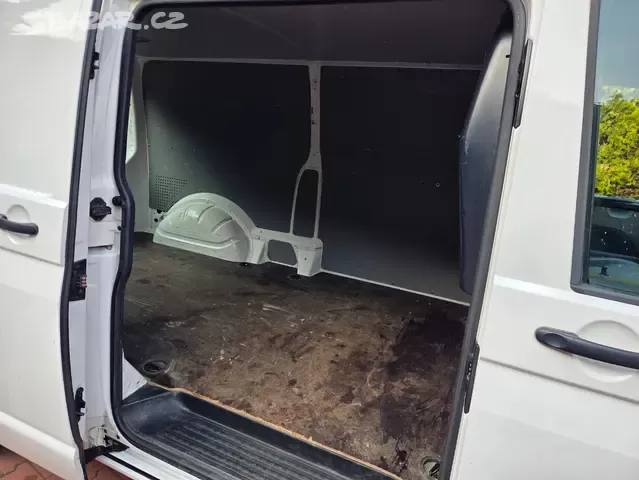 VW T5 Transporter 2.0TDI,LONG,2011,tažné,klima - 14