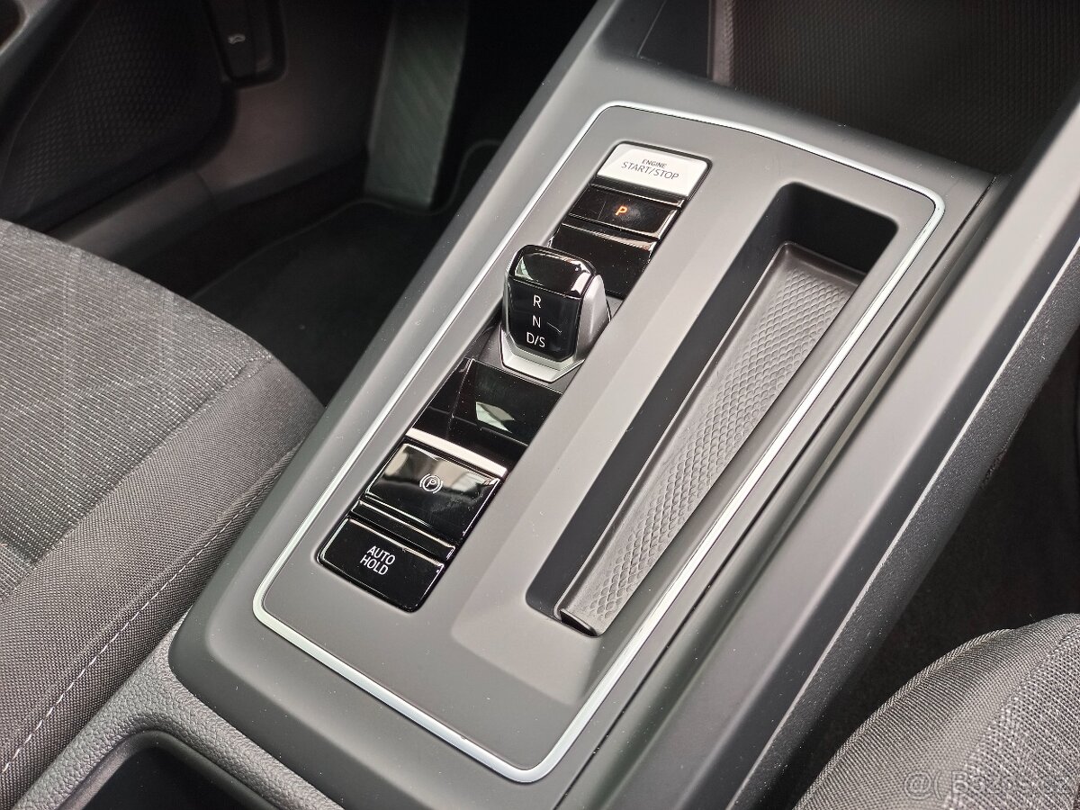 VW Golf 8 Hatchback 2.0TDI DSG 45tkm - záruka Autodraft - 14