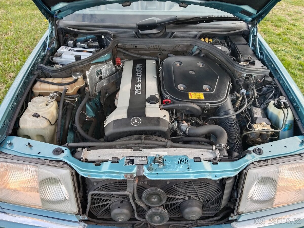 Mercedes Benz w124 kabriolet E 300 W124,320 REZERVACE - 14