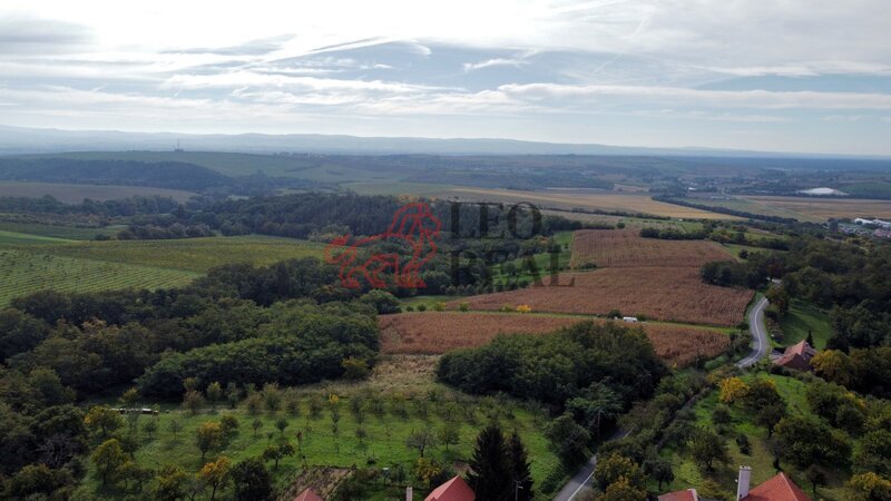 Pozemek pro výstavbu RD s chatou u Osvětiman - 14
