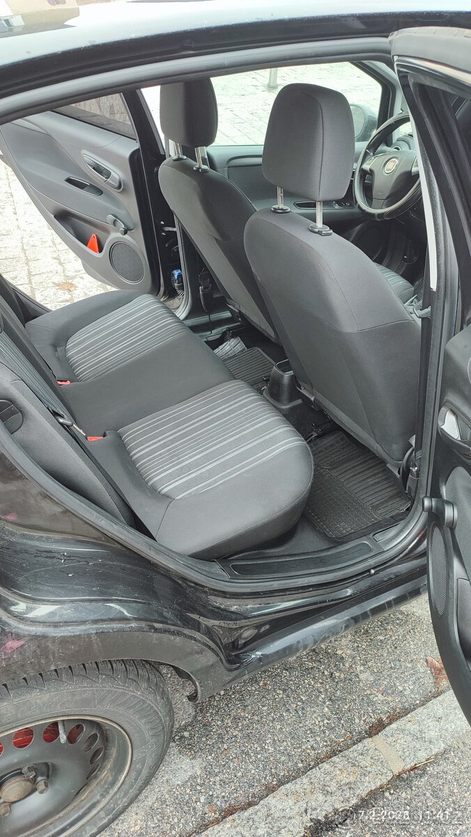 Fiat Punto 1.2 benzín - 14