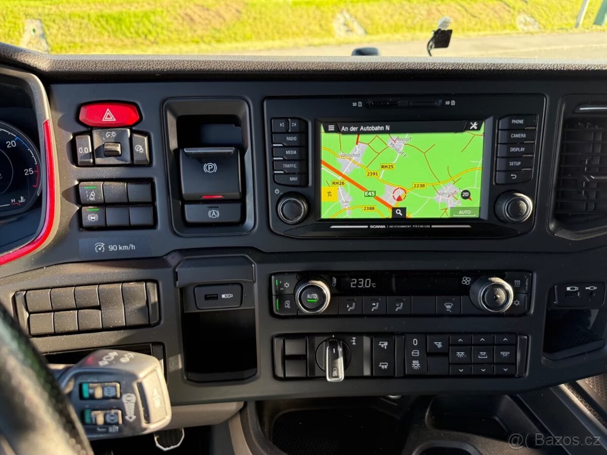 Scania S520 V 8 - 14