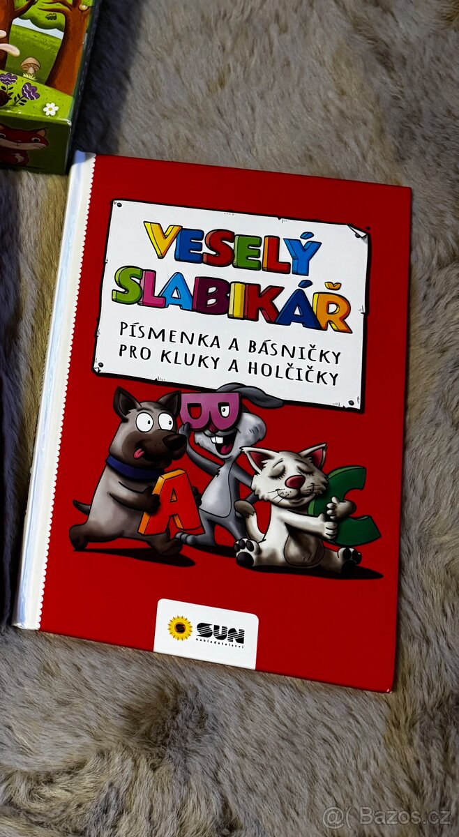 Hračky, lego, puzzle, knížky - 14