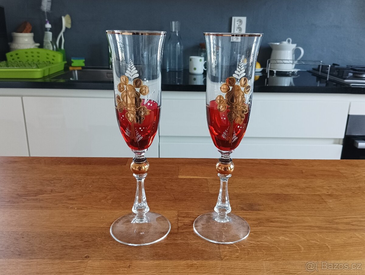 PÁROVÉ DEKOROVANÉ SKLENKY NA VÍNO - 14