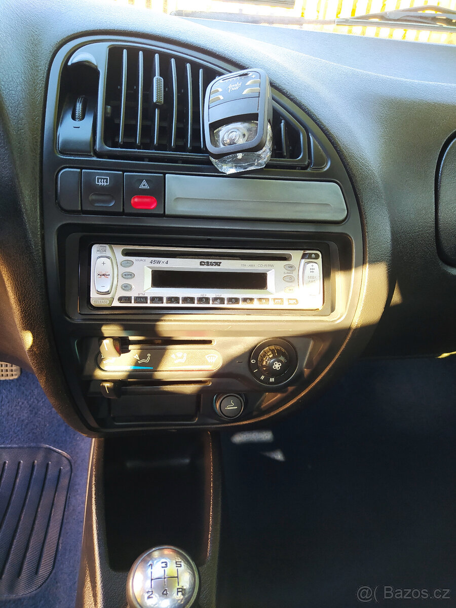 Citroen Saxo 1.1i STK do 8/2027 - 14