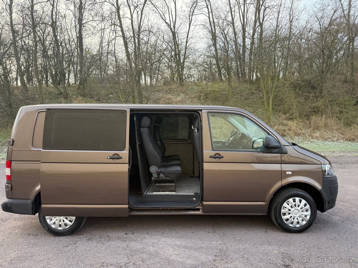 VW Transporter T5.1 Long 6 Míst - 14