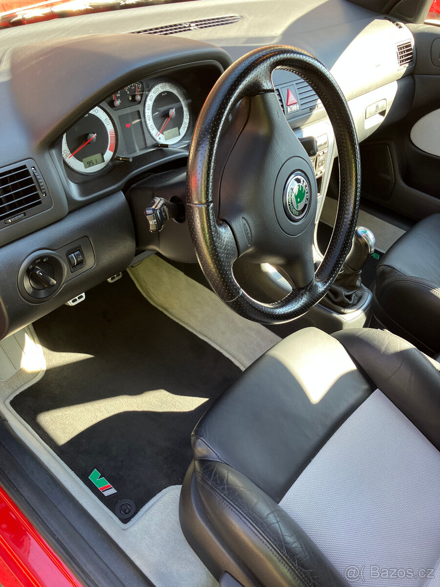 Škoda Octavia RS 1.8T 132 kW, 98930 KM - 14