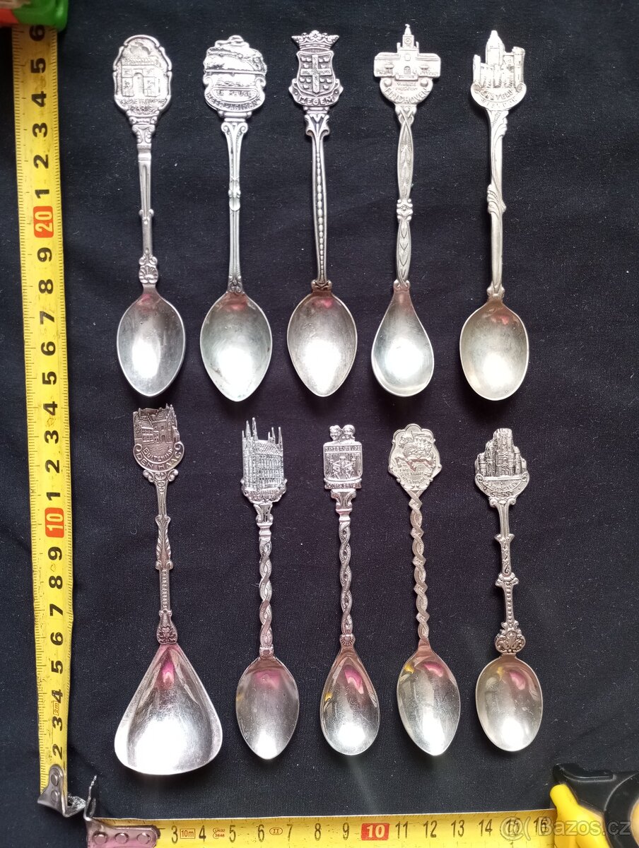 Sběratelské lžičky, vidličky, nože - celkem 106 ks - 14
