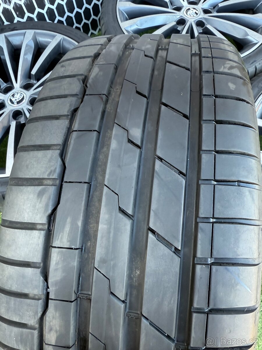 Škoda Superb - Trinity - ORIGINÁLNÍ LETNÍ SADA - 14